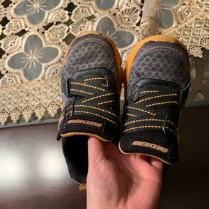 EUC sketchers boys sneakers